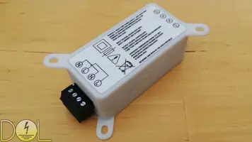 Jako Neon Piko Pluggable Non-Dimmable 5k Isometric view